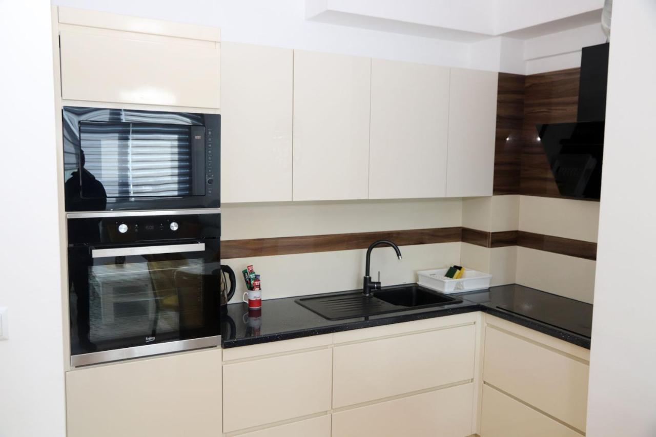 Apartment Cecovic - Mellain Tuzla Dış mekan fotoğraf